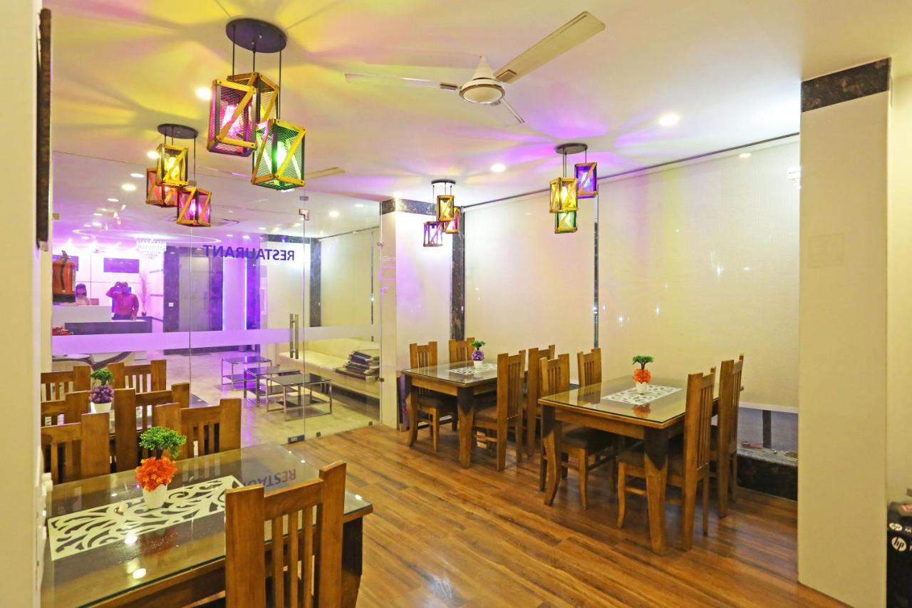 De Clark Residency Delhi Airport Hotel