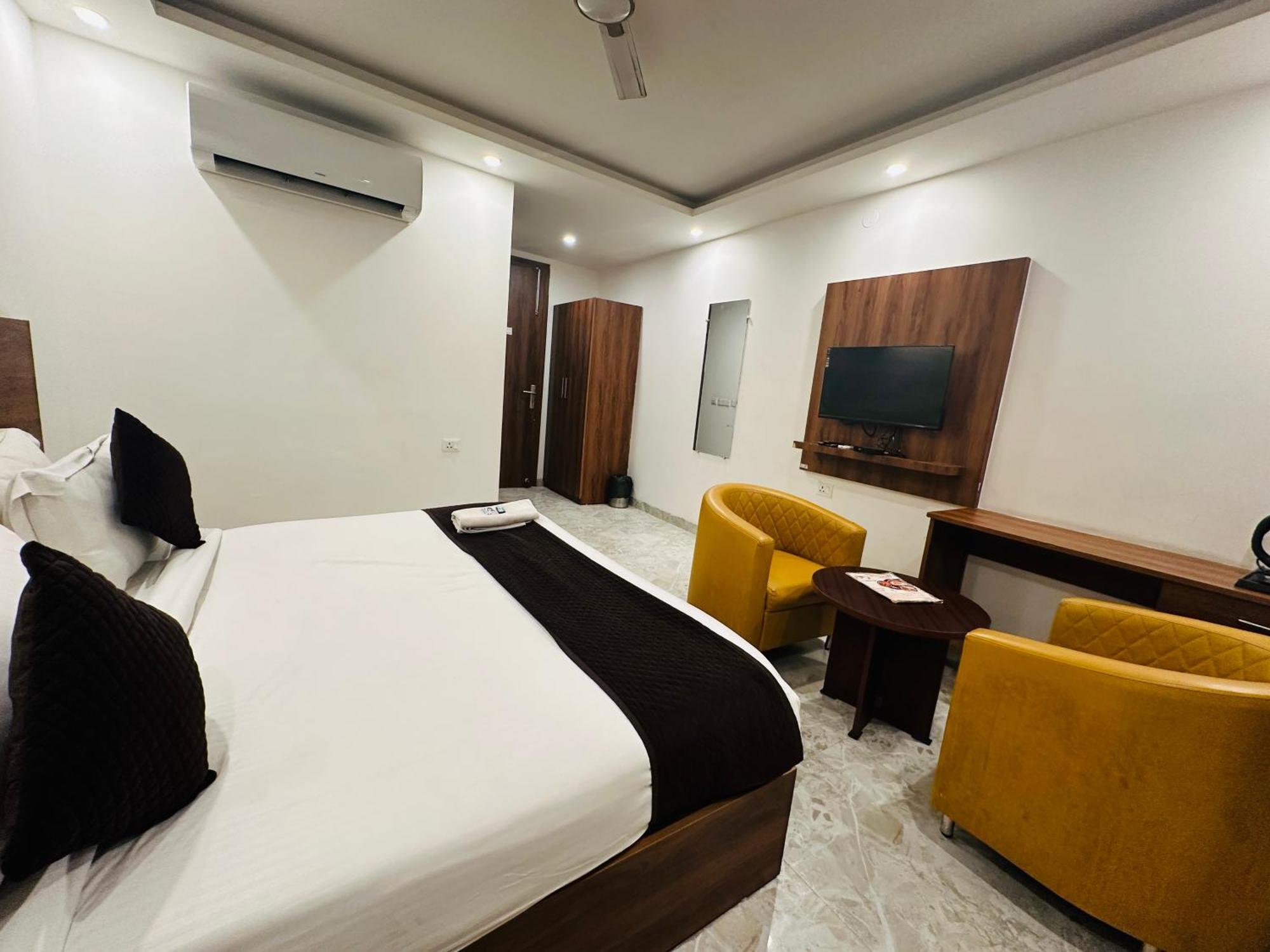 Hotel De Clark Residency Delhi Airport New Delhi