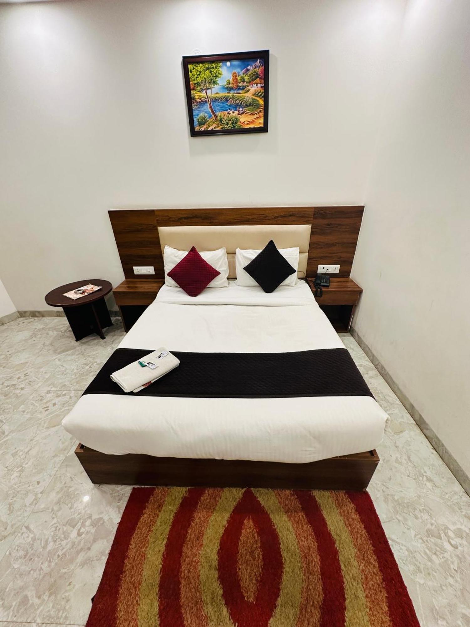 Hotel De Clark Residency Delhi Airport New Delhi